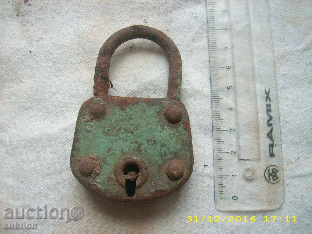 STAR λουκέτο με τιμή 2.99 BGN | € 1.53 STAR λουκέτο με τιμή 2.99 BGN | € 1.53