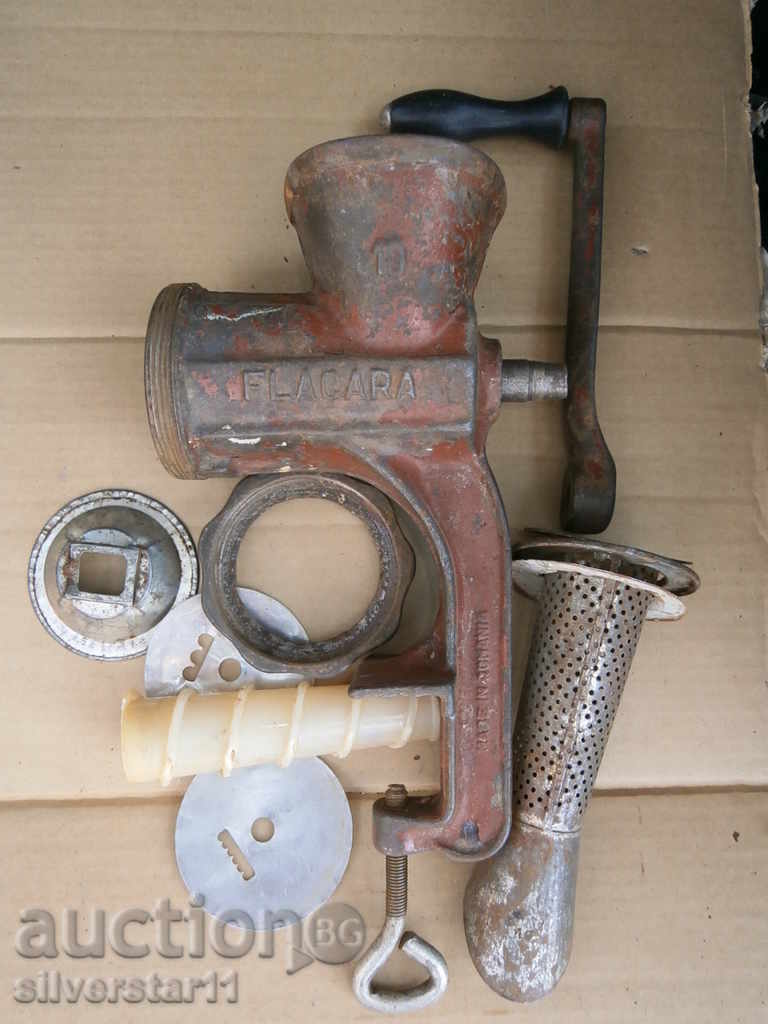 mașină de tocat carne din metal vintage mașină de tocat tomate cu preț 31.00 BGN | € 15.85 mașină de tocat carne din metal vintage mașină de tocat tomate cu preț 31.00 BGN | € 15.85