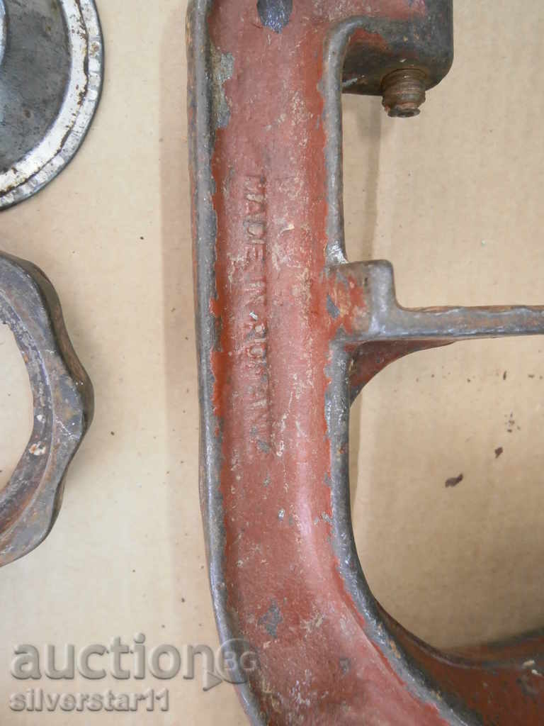 mașină de tocat carne din metal vintage mașină de tocat tomate - 6 mașină de tocat carne din metal vintage mașină de tocat tomate - 6