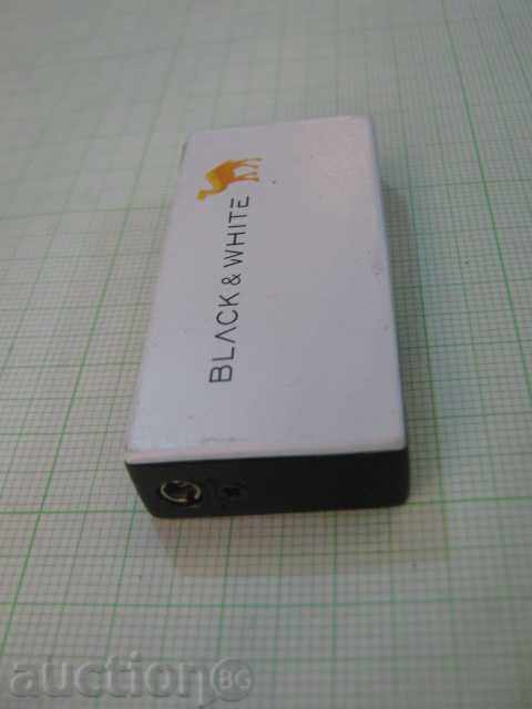 Gas Lighter "BLACK & WHITE" - 5 Gas Lighter "BLACK & WHITE" - 5