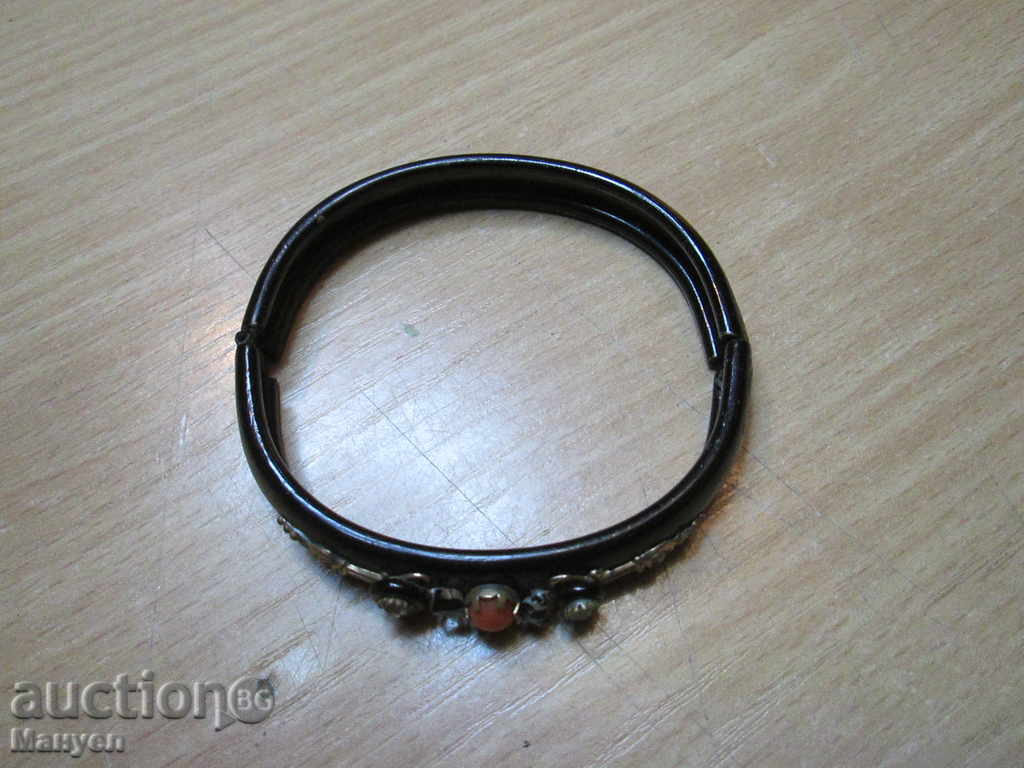 Auction Sell a beautiful and stylish old bracelet.RRRRRRRRRRRRRRRRRRR Auction Sell a beautiful and stylish old bracelet.RRRRRRRRRRRRRRRRRRR