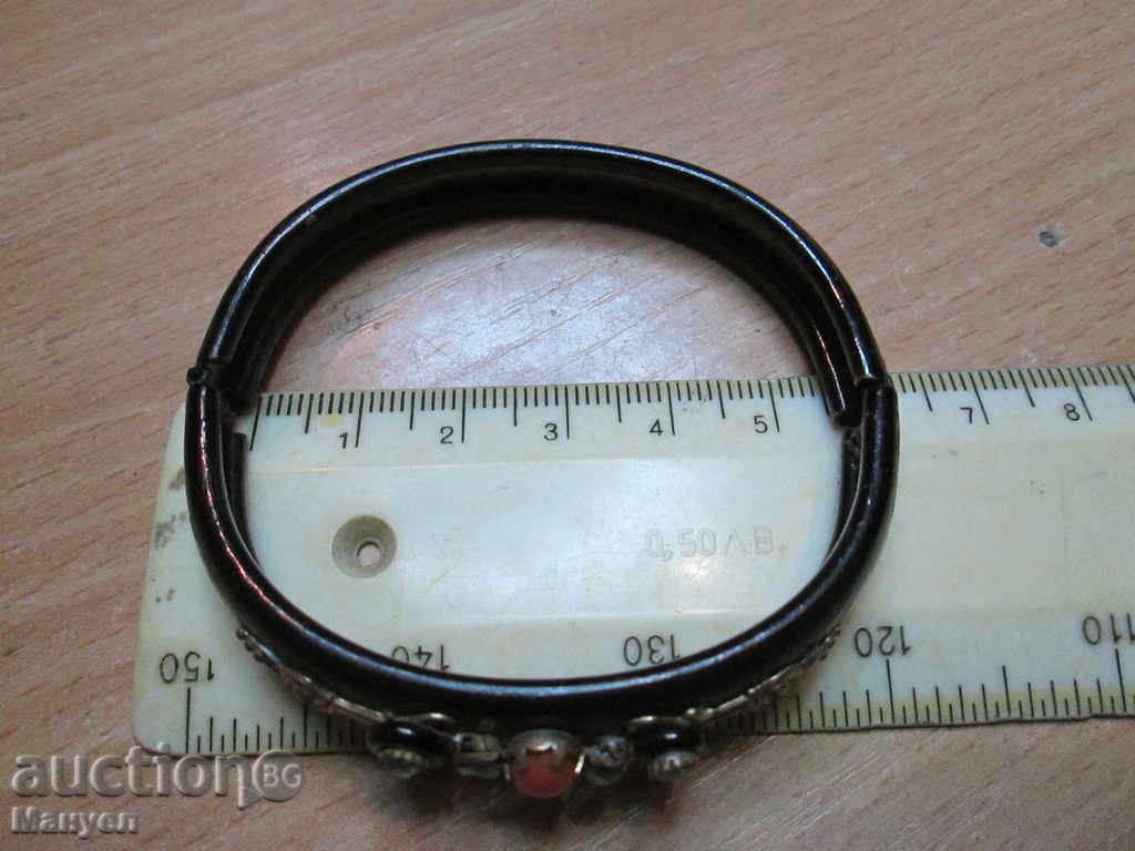 Delivery of Sell a beautiful and stylish old bracelet.RRRRRRRRRRRRRRRRRRR Delivery of Sell a beautiful and stylish old bracelet.RRRRRRRRRRRRRRRRRRR