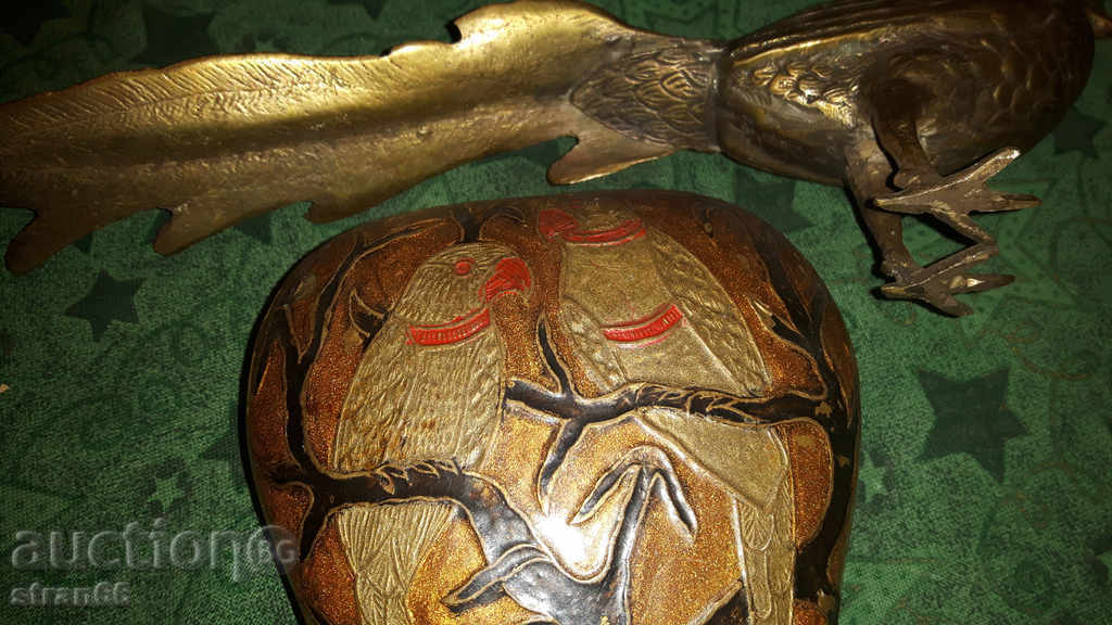 Auction Bronze Bird and Brass Vase! Gorgeous natural patina! Auction Bronze Bird and Brass Vase! Gorgeous natural patina!