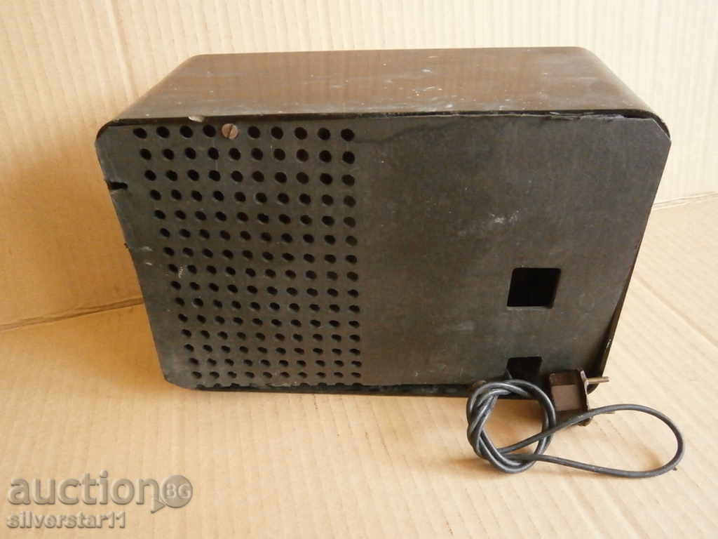 Auction old bakelite radio station Auction old bakelite radio station