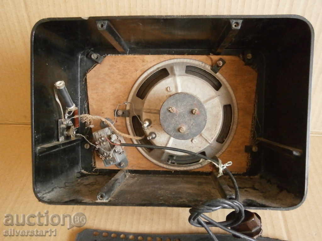 old bakelite radio station - 5 old bakelite radio station - 5