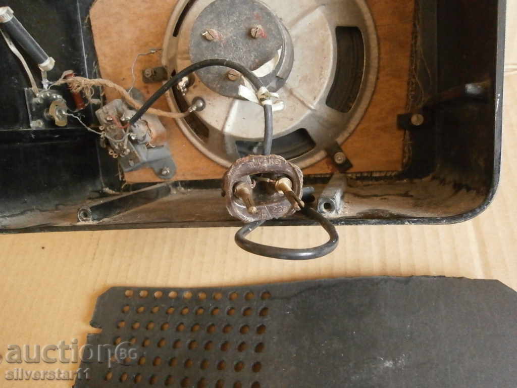 old bakelite radio station - 7 old bakelite radio station - 7