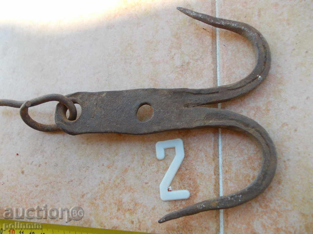 Μεγάλες κρεμάστρα - 2 με τιμή 10.00 BGN | € 5.11 Μεγάλες κρεμάστρα - 2 με τιμή 10.00 BGN | € 5.11