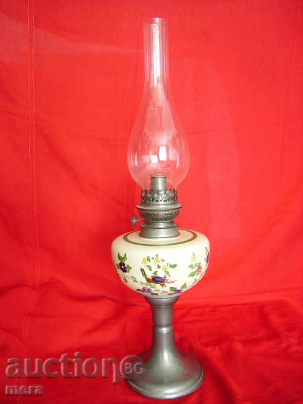 Красива френска  порцеланова газена  лампа