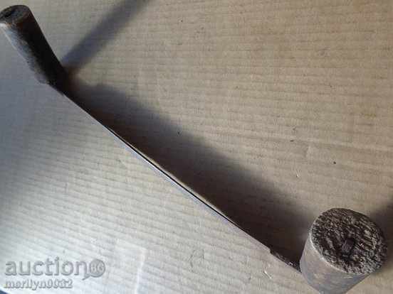 Delivery of Old rudder wrought iron tool planer scraper Delivery of Old rudder wrought iron tool planer scraper