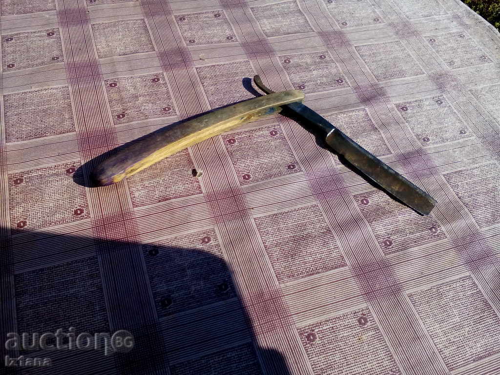 Delivery of Old Razor Wadsworth Razor co. XLNT