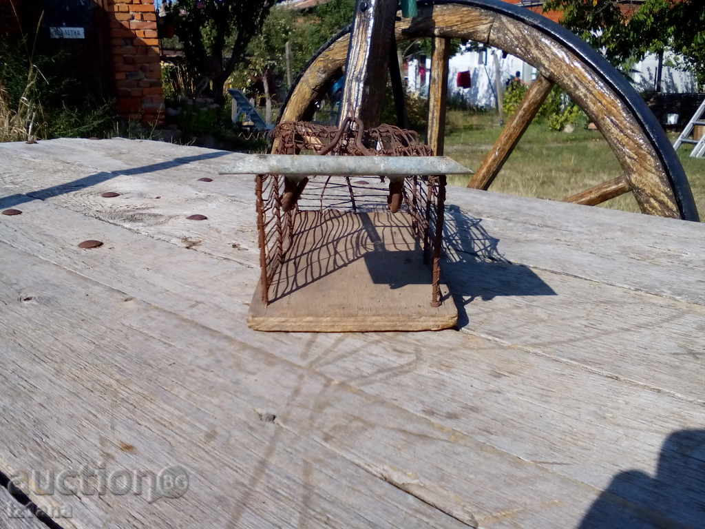 Old mouse trap - 5