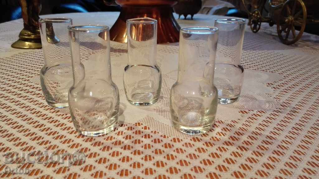 Little brides with price 12.00 BGN | € 6.14 Little brides with price 12.00 BGN | € 6.14