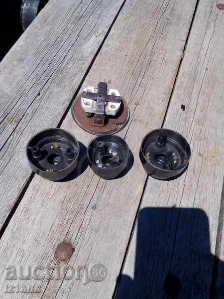 Стари телефонни розетки с цена 12.00 лв. | € 6.14 Стари телефонни розетки с цена 12.00 лв. | € 6.14