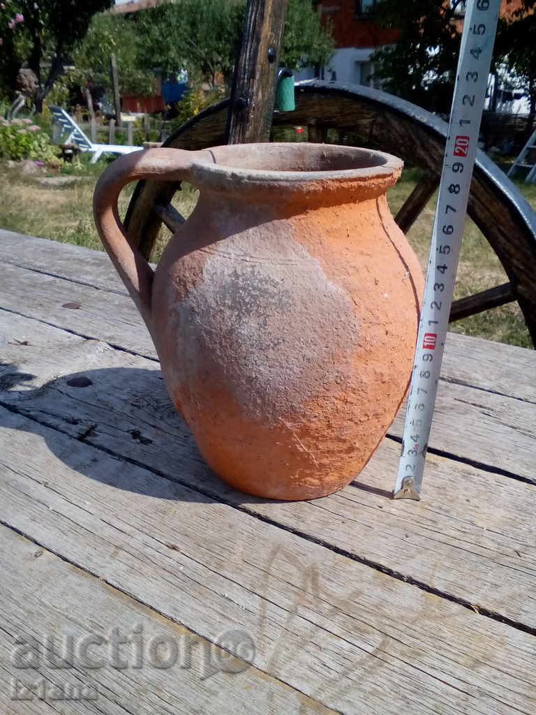 Auction Ancient pot Auction Ancient pot