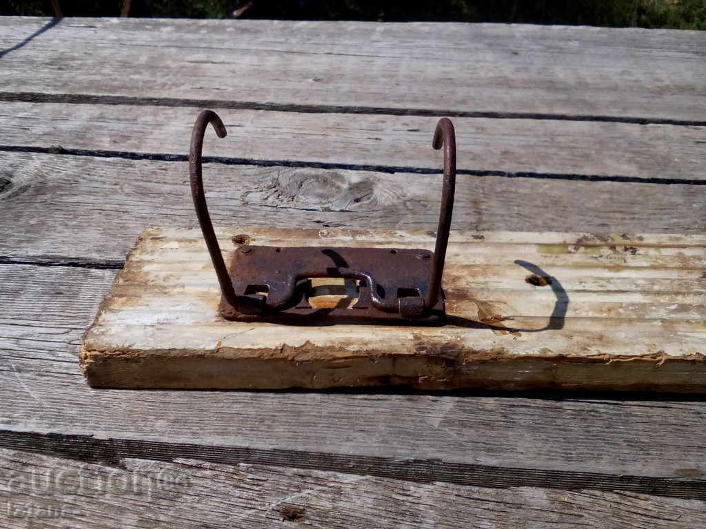 An old hanger - 7 An old hanger - 7