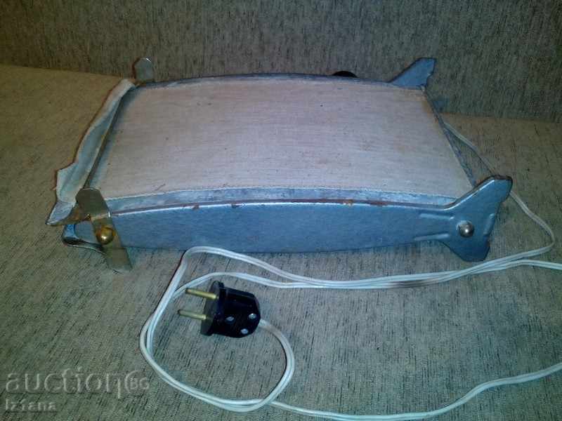 An old photographic dryer with price 15.00 BGN | € 7.67 An old photographic dryer with price 15.00 BGN | € 7.67