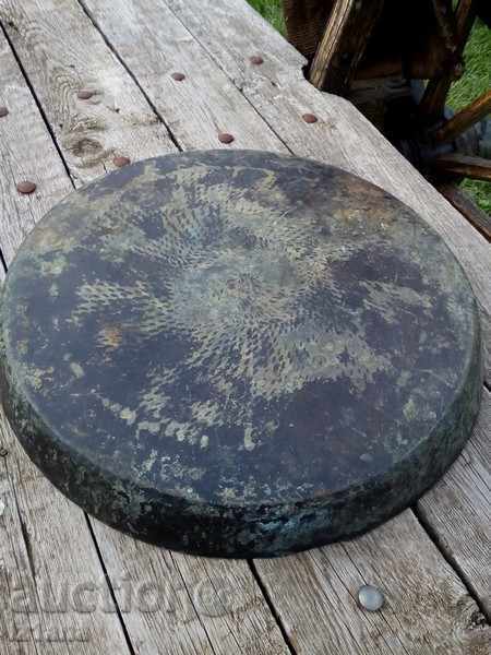 Delivery of An old Bakurena tray, a teapot Delivery of An old Bakurena tray, a teapot