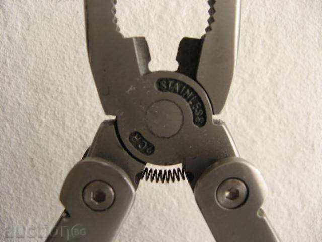 Foldable pliers set "20 in 1" with removable "stone". with price 15.00 BGN | € 7.67