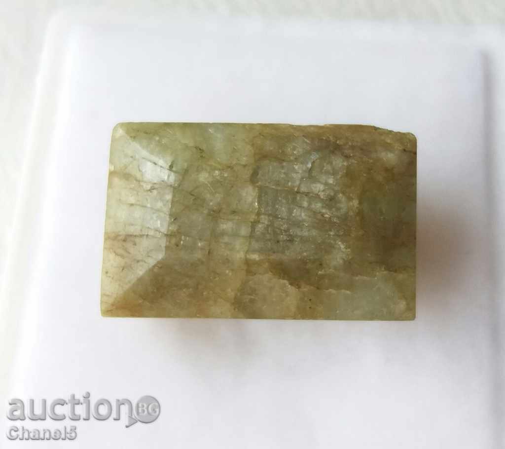 Auction NATURAL GREEN BERIL - EMERALD - 8.70 carats (91) Auction NATURAL GREEN BERIL - EMERALD - 8.70 carats (91)