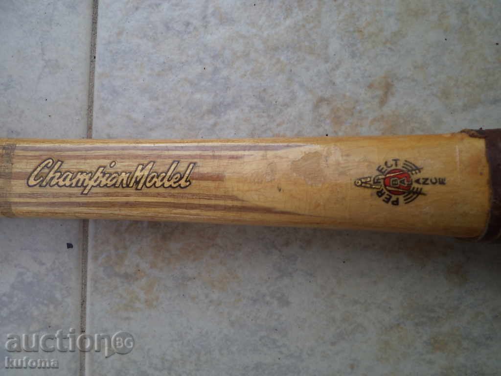 THREE TENNIS RACKS - 6 THREE TENNIS RACKS - 6