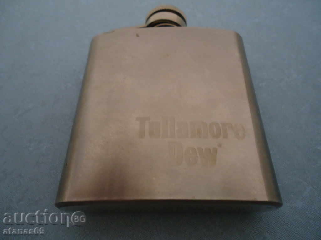 Auction Pocket metallic bottle 3oz Tullamore dew Auction Pocket metallic bottle 3oz Tullamore dew