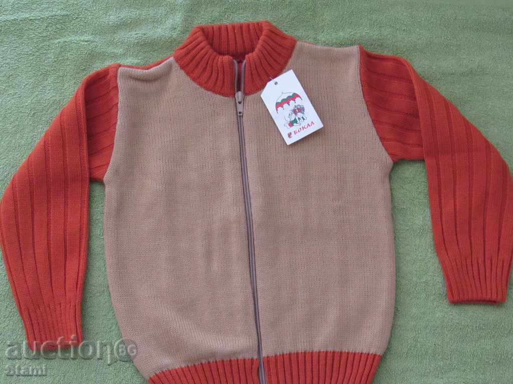 Machine knitted vest for boy with zipper, size 98, new