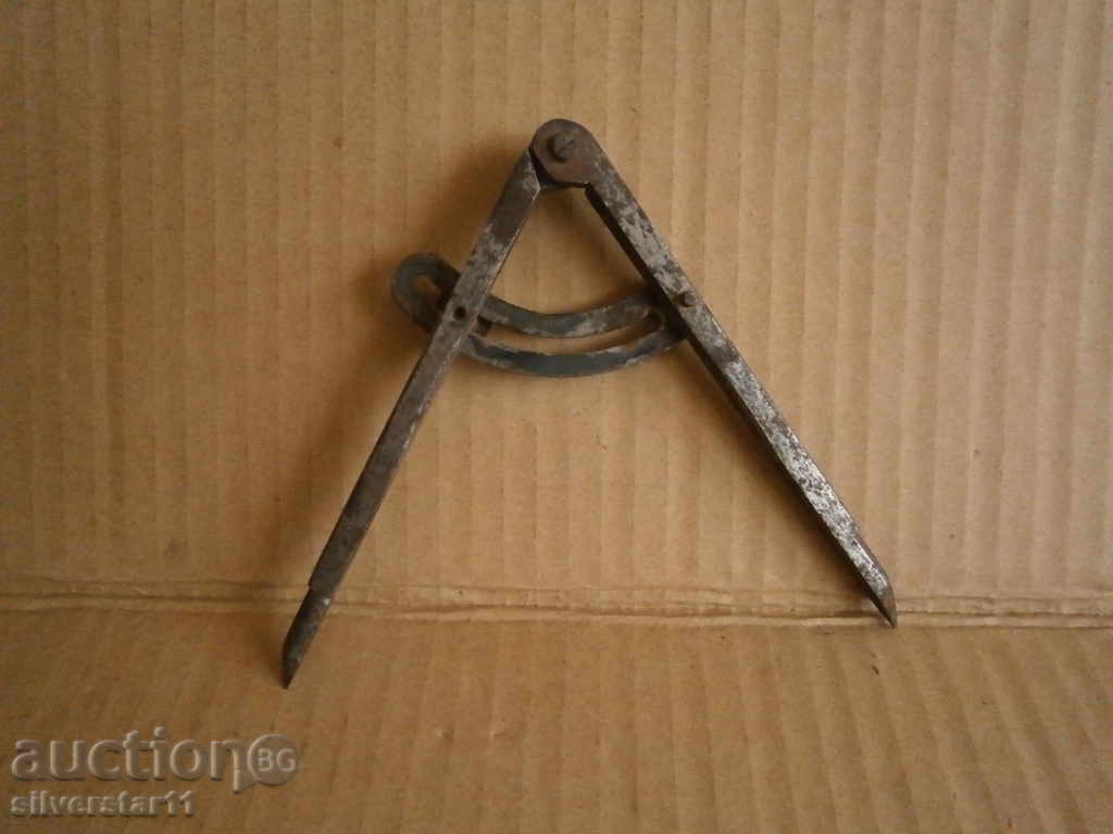 old metallic peel with price 31.00 BGN | € 15.85 old metallic peel with price 31.00 BGN | € 15.85