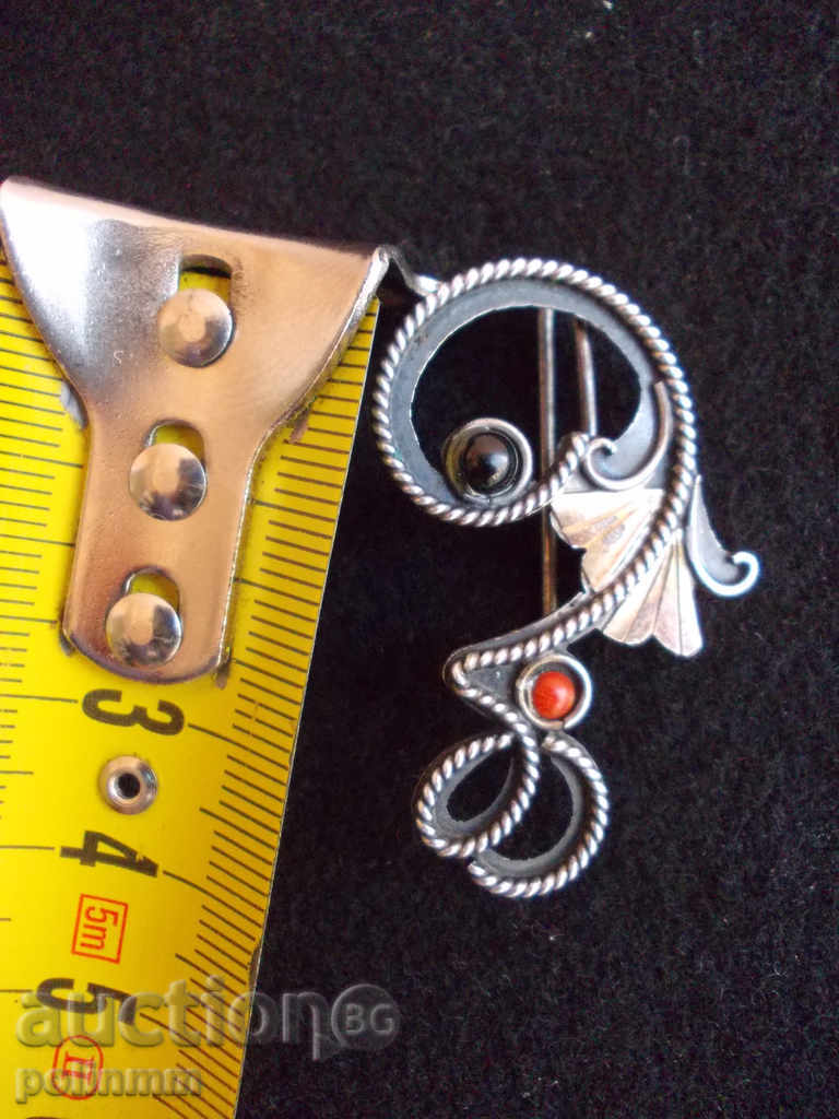 Delivery of Silver brooch - vintage Delivery of Silver brooch - vintage