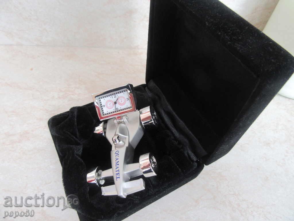 Доставка на ПОДАРЪЧНА НОВА МИНИКОЛИЧКА С ЧАСОВНИК Доставка на ПОДАРЪЧНА НОВА МИНИКОЛИЧКА С ЧАСОВНИК