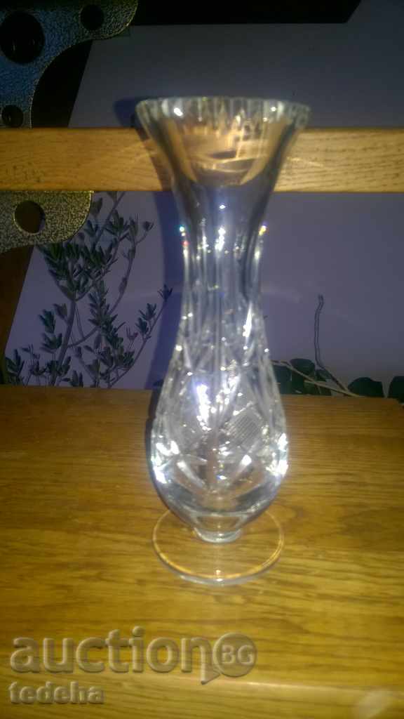 CRYSTAL VASE - PERFECT