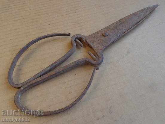 Old forged scissors, knife, wrought iron with price 48.00 BGN | € 24.54 Old forged scissors, knife, wrought iron with price 48.00 BGN | € 24.54
