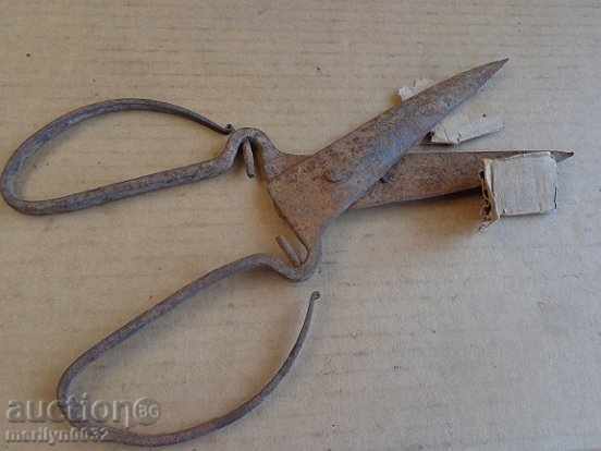 Delivery of Old forged scissors, knife, wrought iron Delivery of Old forged scissors, knife, wrought iron