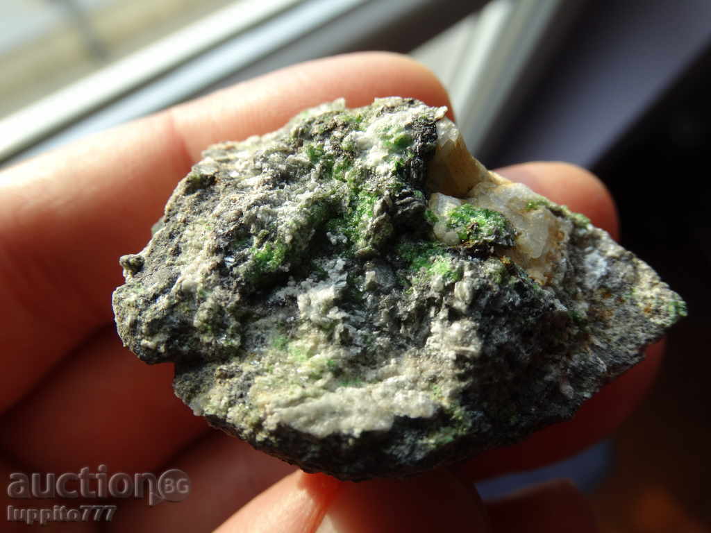Diopside - mineral with price 48.00 BGN | € 24.54 Diopside - mineral with price 48.00 BGN | € 24.54
