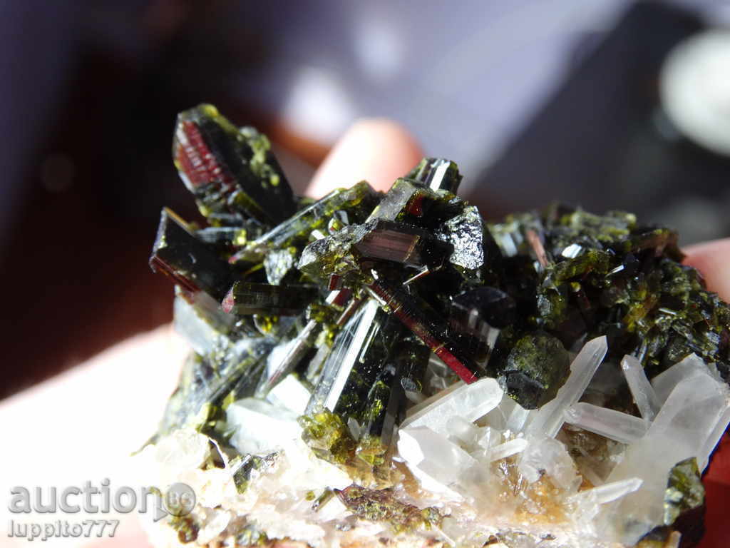 Delivery of Epidotum - mineral