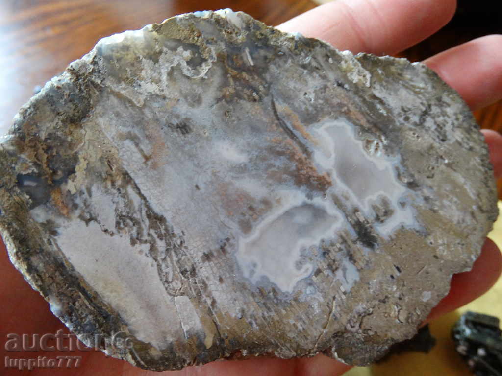 Auction agate Auction agate