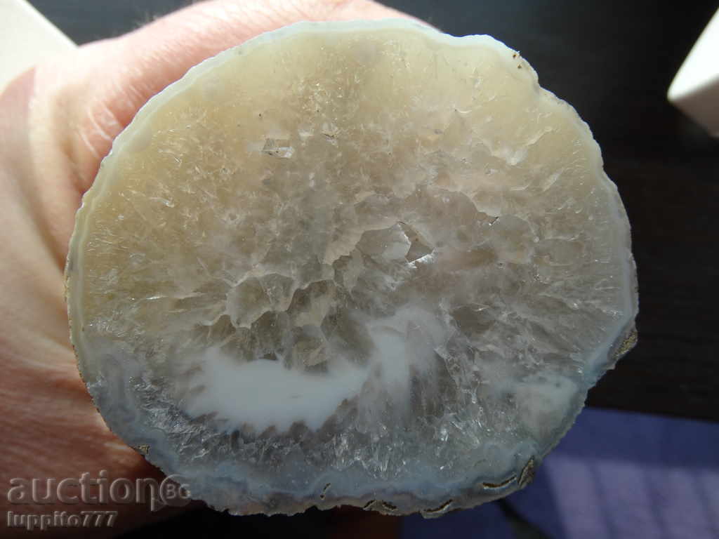 Delivery of agate Delivery of agate