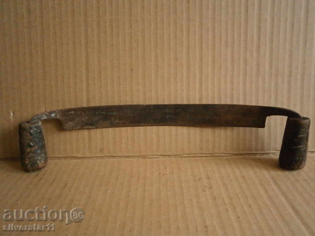 RUKAN instrument vechi din fier forjat cu preț 25.00 BGN | € 12.78 RUKAN instrument vechi din fier forjat cu preț 25.00 BGN | € 12.78