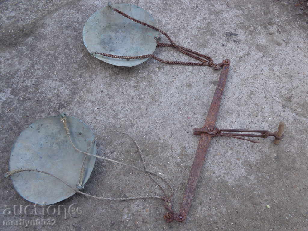 Licitație scară comercială antică, Pallanza, solzi - secolul al 19-lea