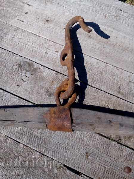 Старинна кобилица за впряг с цена 22.00 лв. | € 11.25 Старинна кобилица за впряг с цена 22.00 лв. | € 11.25