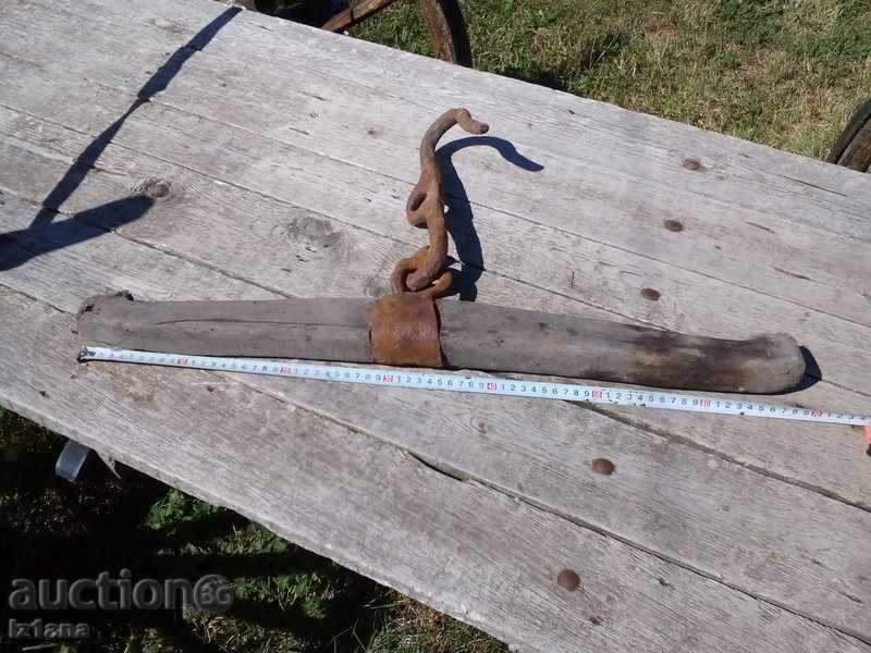 Старинна кобилица за впряг Старинна кобилица за впряг