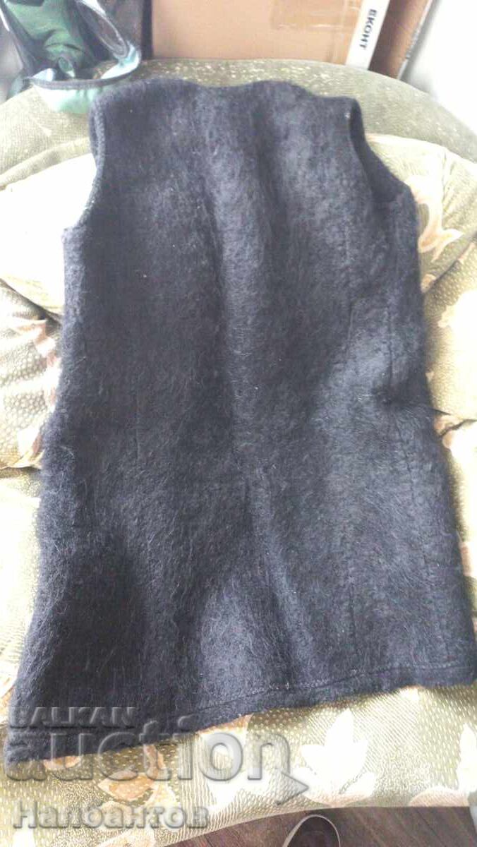 AUTHENTIC FEMALE WOMEN ELEK NOSIA CLASHNIC-like new with price 200.00 BGN | € 102.26 AUTHENTIC FEMALE WOMEN ELEK NOSIA CLASHNIC-like new with price 200.00 BGN | € 102.26