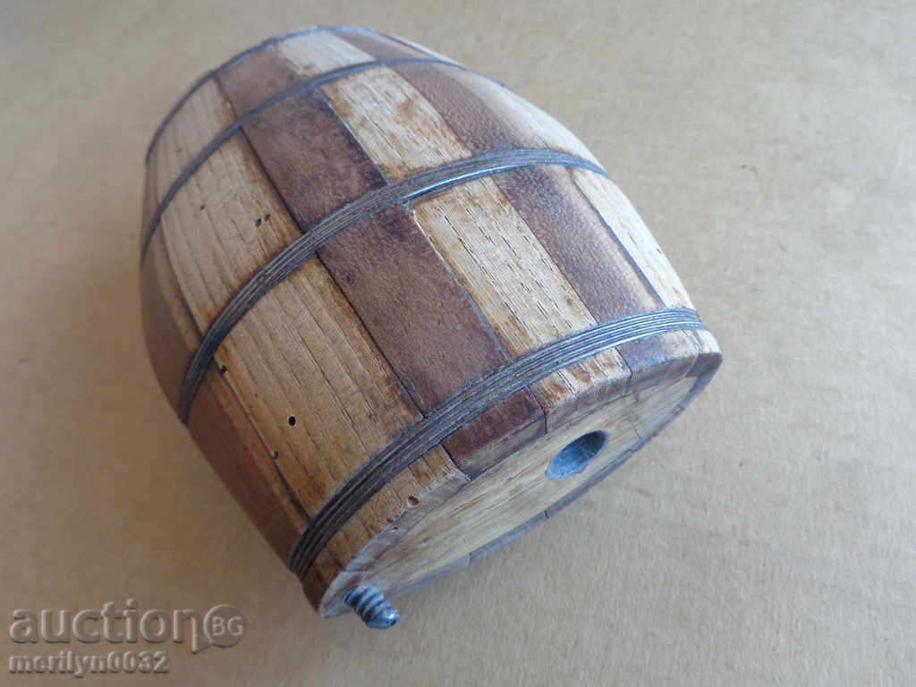 Доставка на Старо павурче, буре, бъчонка, бъкел, бъклица, дървения Доставка на Старо павурче, буре, бъчонка, бъкел, бъклица, дървения