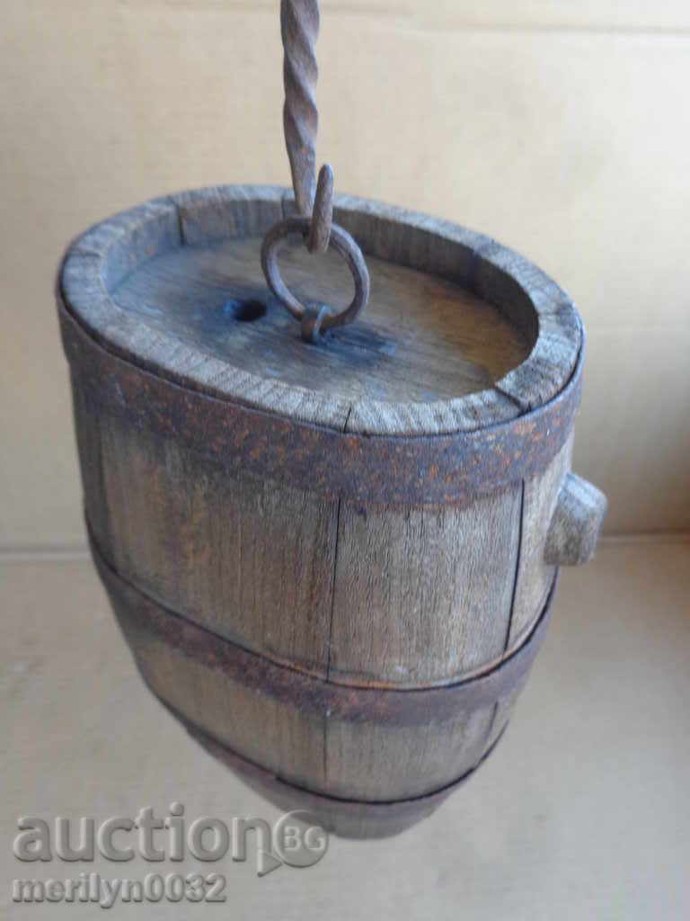 Old pavour, wooden, bake, crinkle, bushel, barrel, flask with price 69.00 BGN | € 35.28 Old pavour, wooden, bake, crinkle, bushel, barrel, flask with price 69.00 BGN | € 35.28