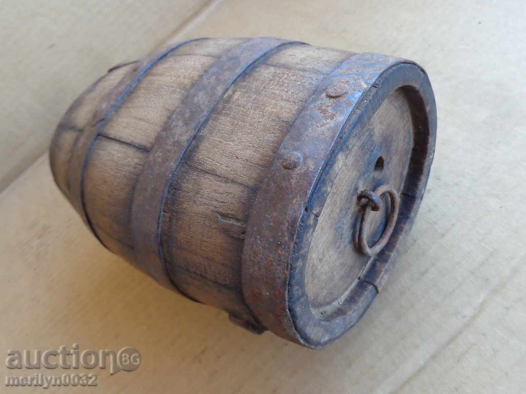 Old pavour, wooden, bake, crinkle, bushel, barrel, flask - 5 Old pavour, wooden, bake, crinkle, bushel, barrel, flask - 5