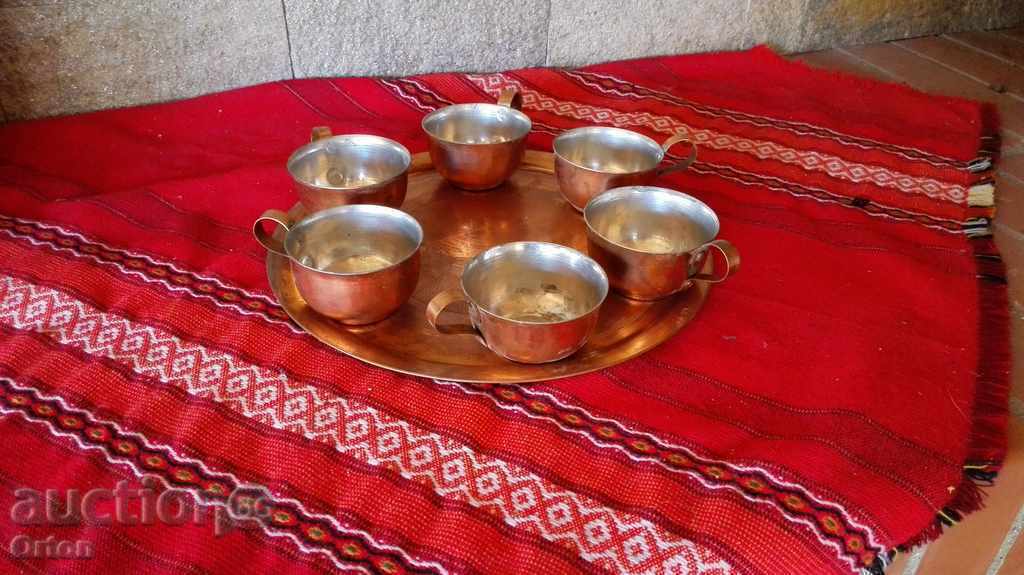 Παλιά σφυρήλατο υπηρεσία χαλκού με τιμή 44.00 BGN | € 22.50 Παλιά σφυρήλατο υπηρεσία χαλκού με τιμή 44.00 BGN | € 22.50