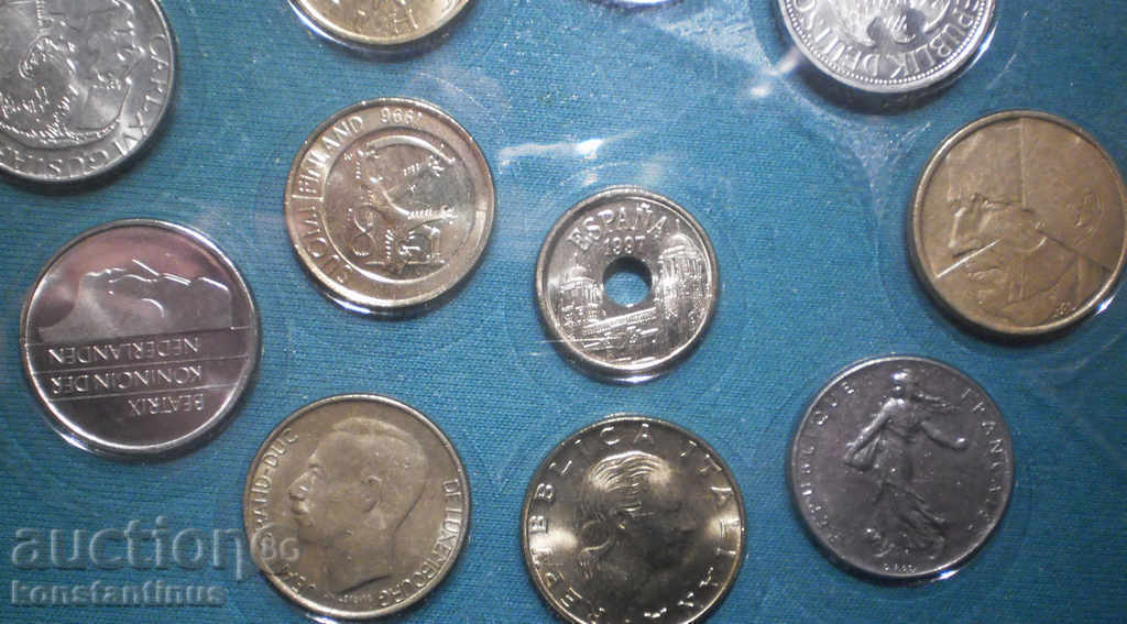 UE Limited Edition Set 2000 UNC - 6