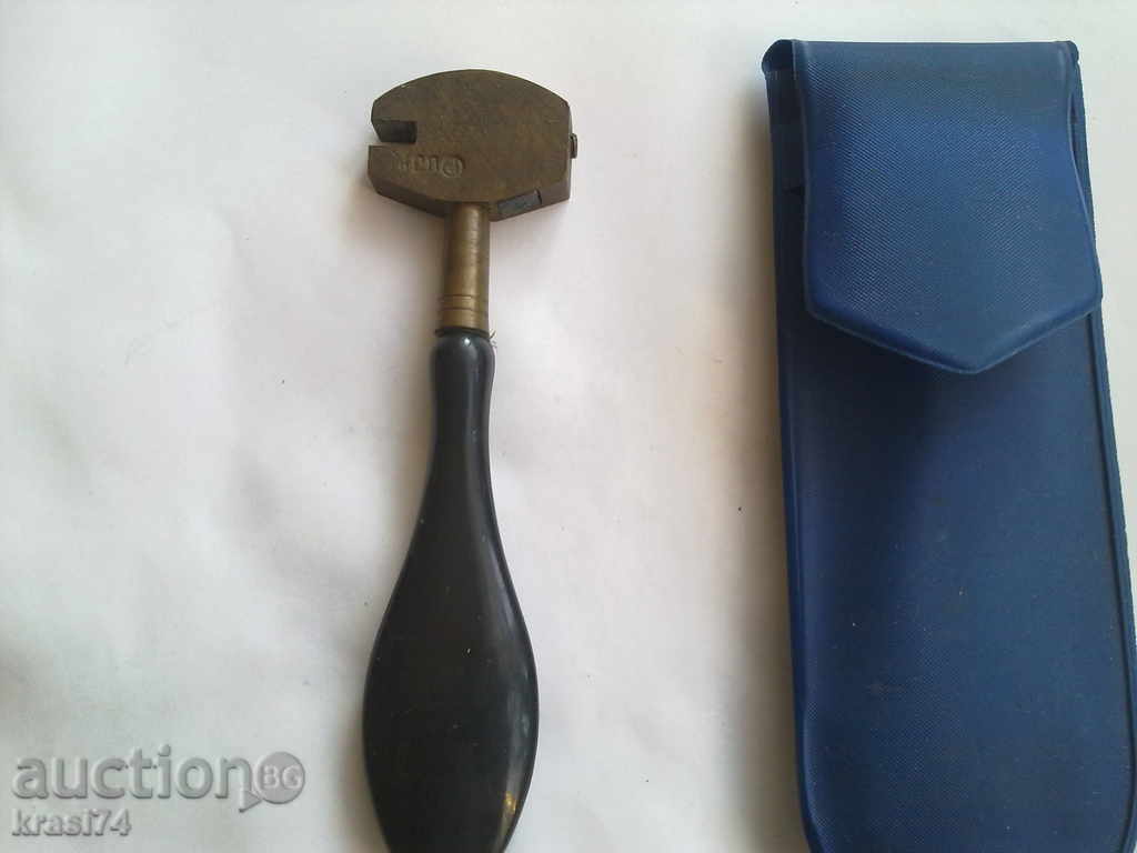 Elmaz with price 40.00 BGN | € 20.45 Elmaz with price 40.00 BGN | € 20.45