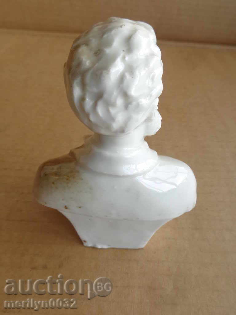 Bust Hristo Botev figure statuette wounded social porcelain NRB with price 245.00 BGN | € 125.27 Bust Hristo Botev figure statuette wounded social porcelain NRB with price 245.00 BGN | € 125.27