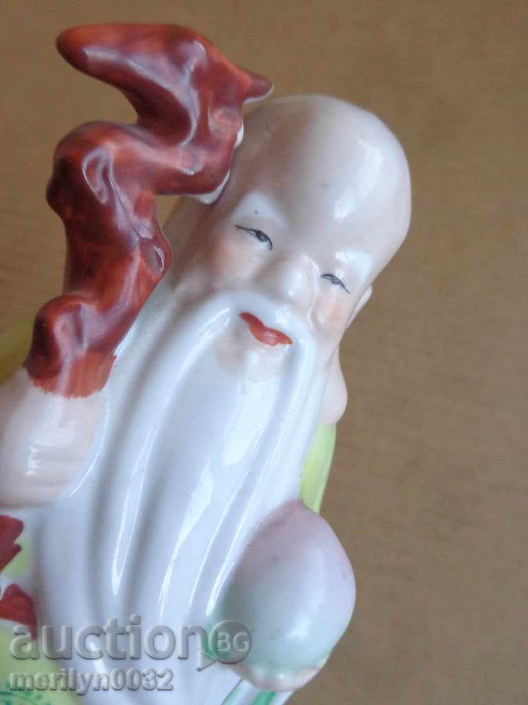 Auction  Figure porcelain chinese statuette figurine of mandarin