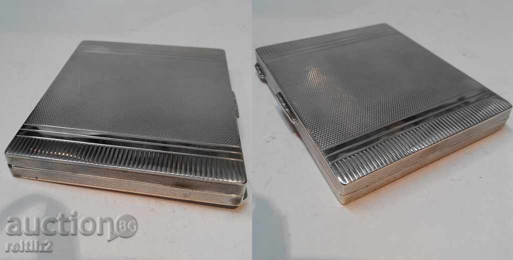 Delivery of Old silver box Delivery of Old silver box